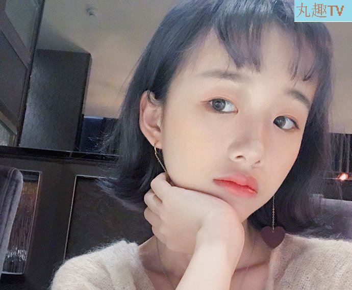 阿沁為什么這么有錢